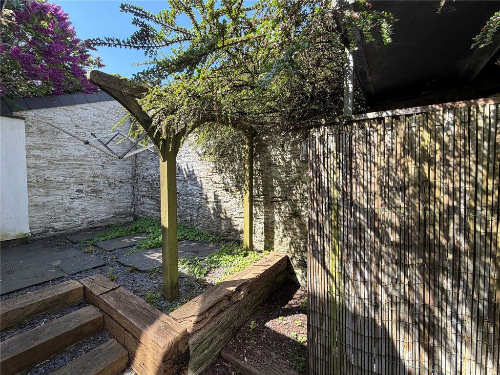 Property photo 3 of 14 Picture No. 14