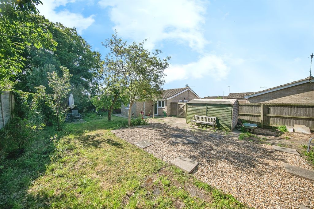 Property photo 2 of 17