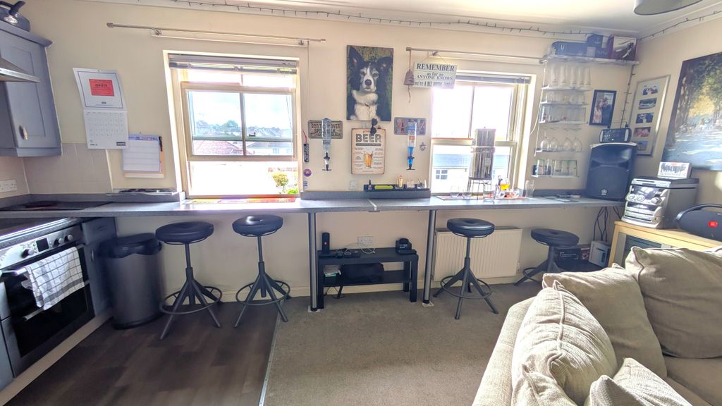 Additional image 10 of 1 bed flat for sale23 Polkyth Parade, Carlyon Road, St. Austell, Cornwall PL25