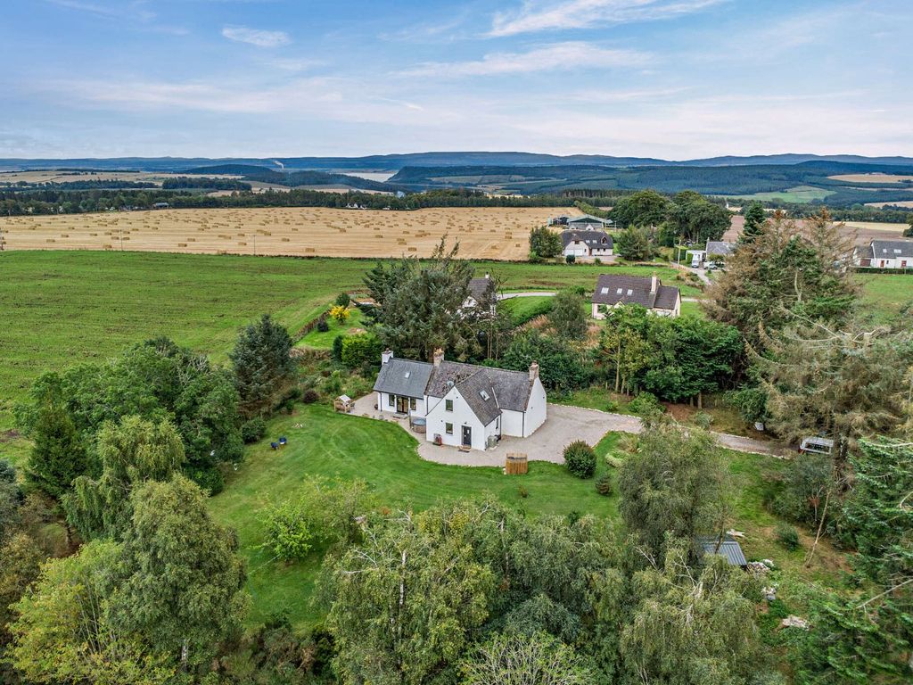 Property photo 1 of 31 Balnakyle Smithy