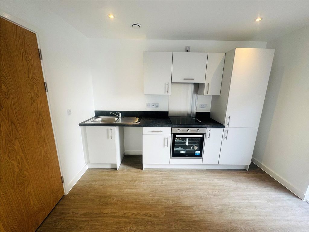 Property photo 3 of 6 Picture No. 04