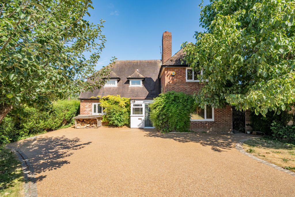 Property photo 1 of 31