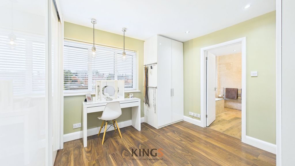 Additional image 38 of 5 bed detached house for saleUpland Drive, Brookmans Park AL9