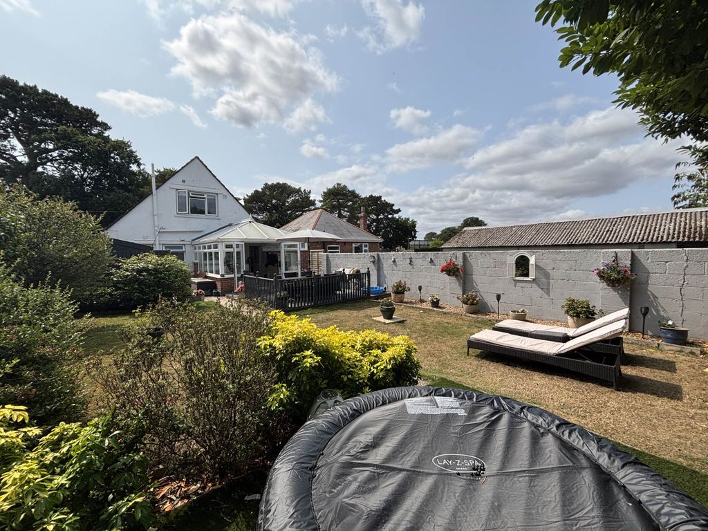 Property photo 1 of 26