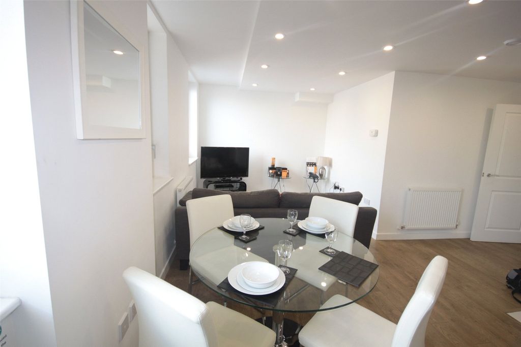 Property photo 3 of 7 Img_6700