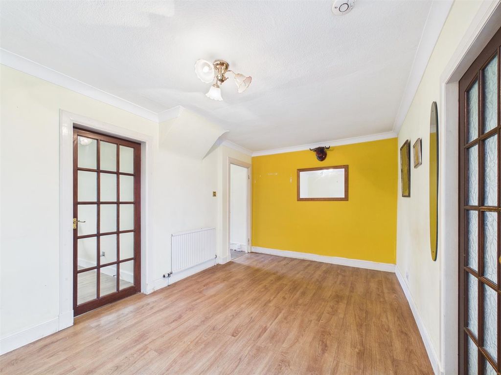 Property photo 2 of 16 Cam01486G0-Pr0998-Still003.Jpg