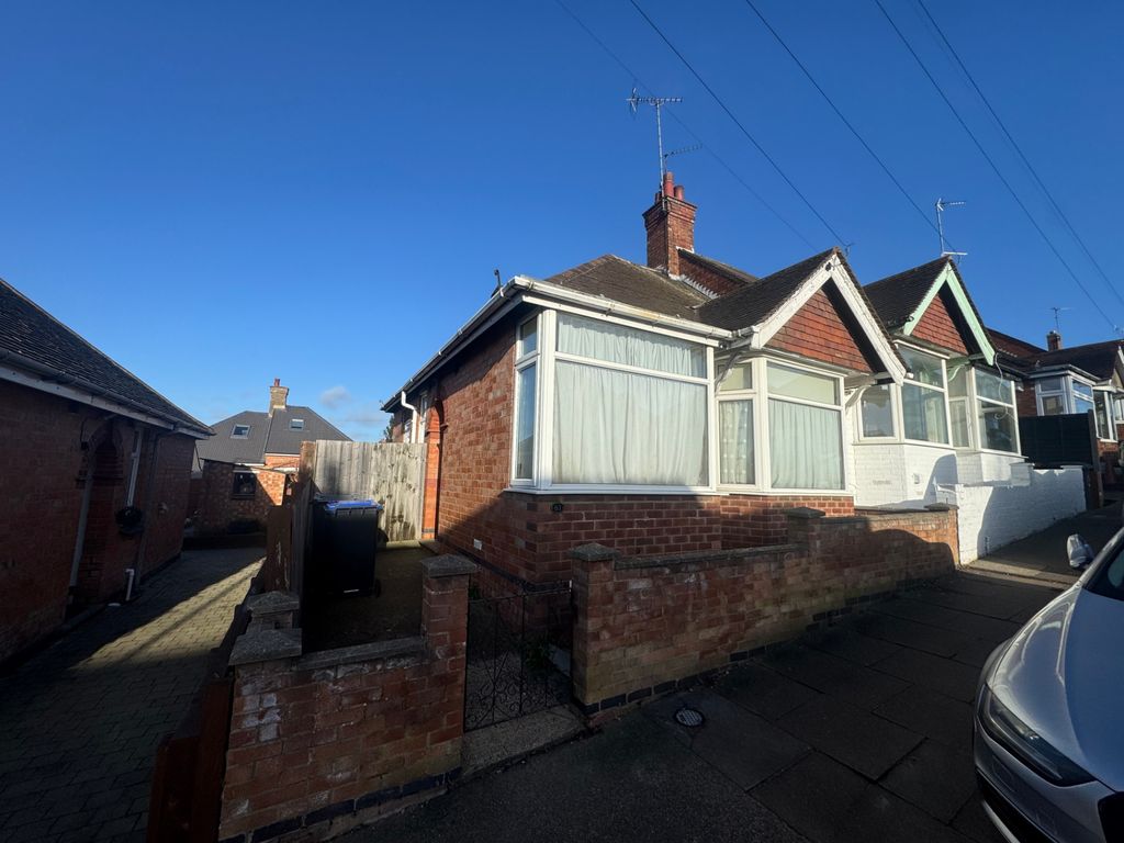 Property photo 1 of 7 Norton Road