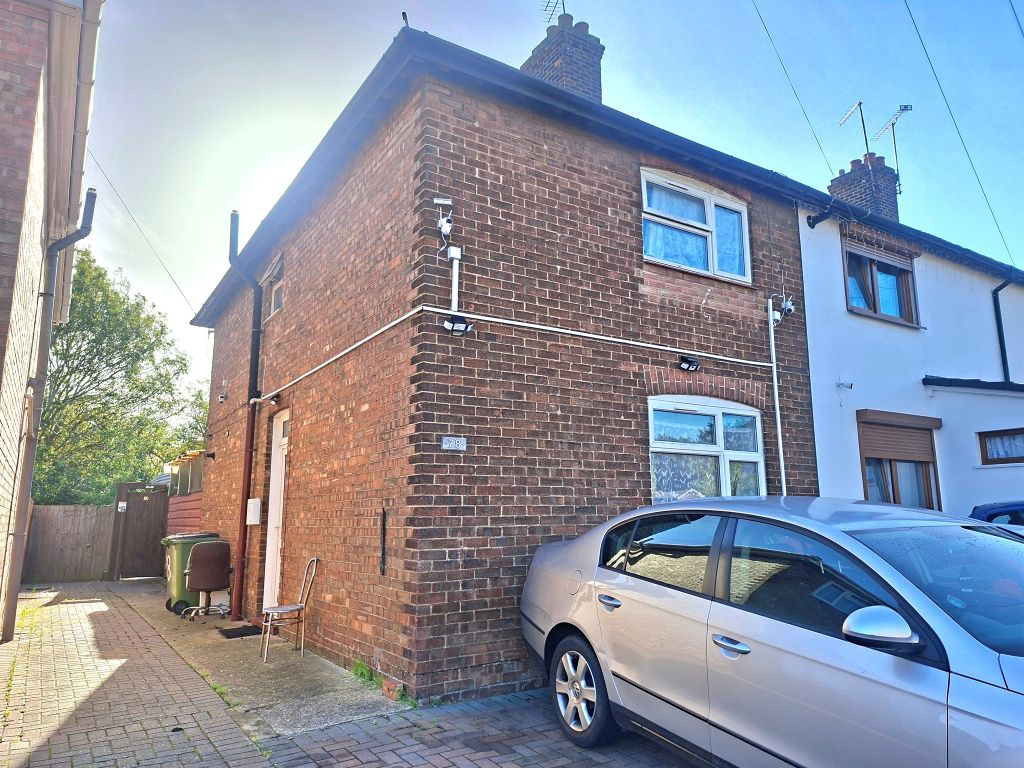 Property photo 1 of 3
