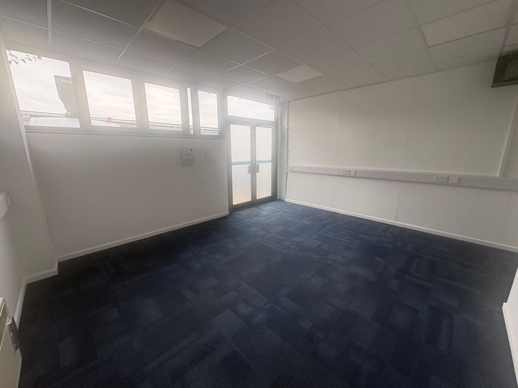 Property photo 3 of 4 70-9A