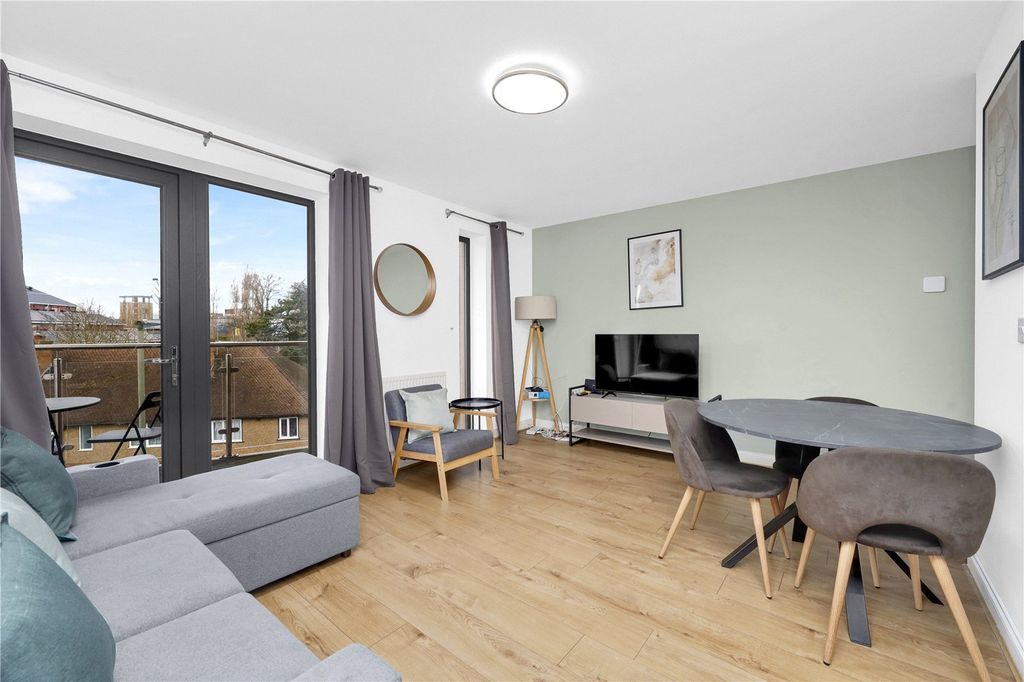 Property photo 3 of 18 Picture No. 03