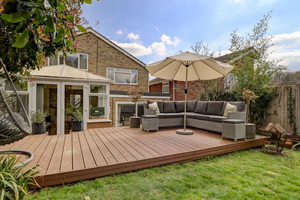 Property photo 3 of 21 Picture No. 14