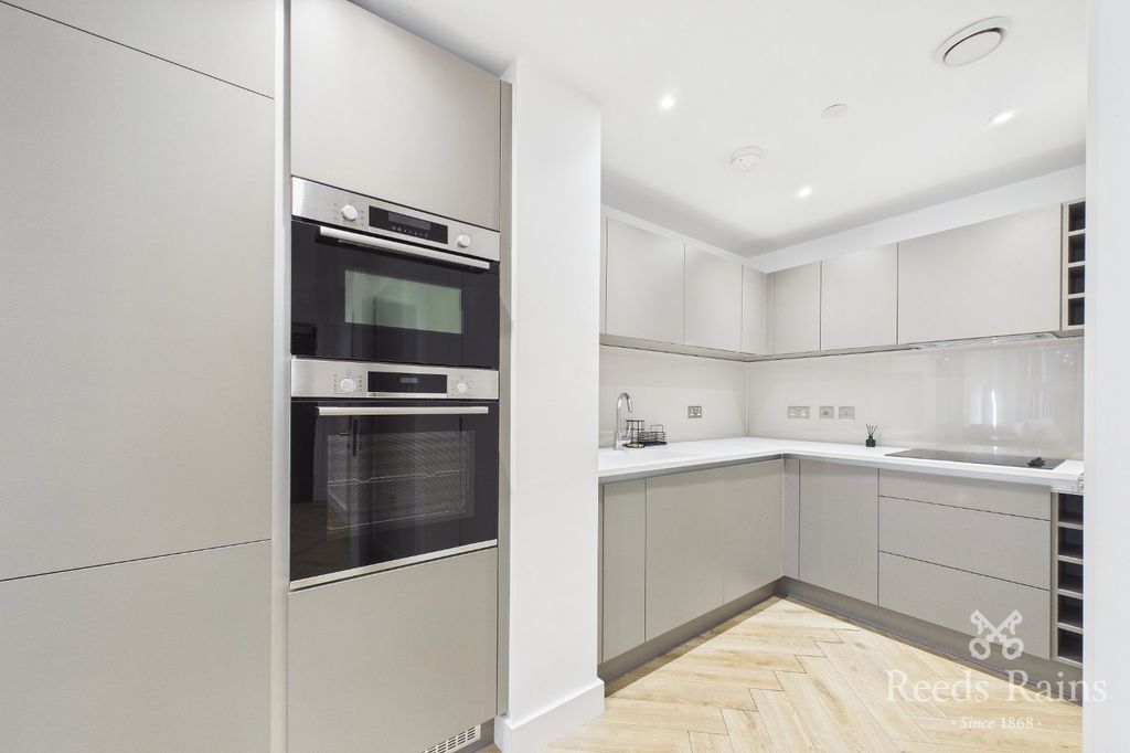 Property photo 3 of 19 Picture No. 22