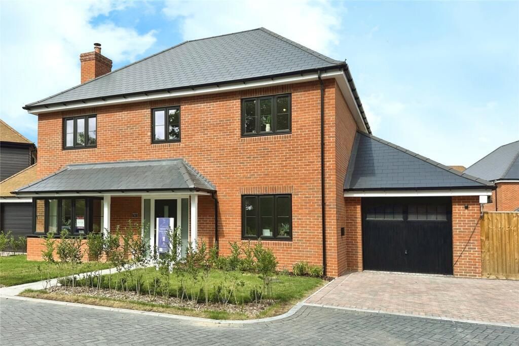 Property photo 1 of 14 External View