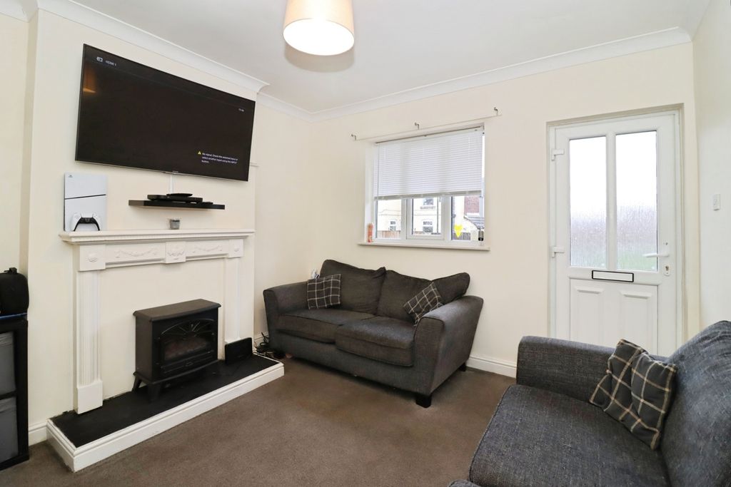 Property photo 3 of 18 Pbox-Img.Jpg