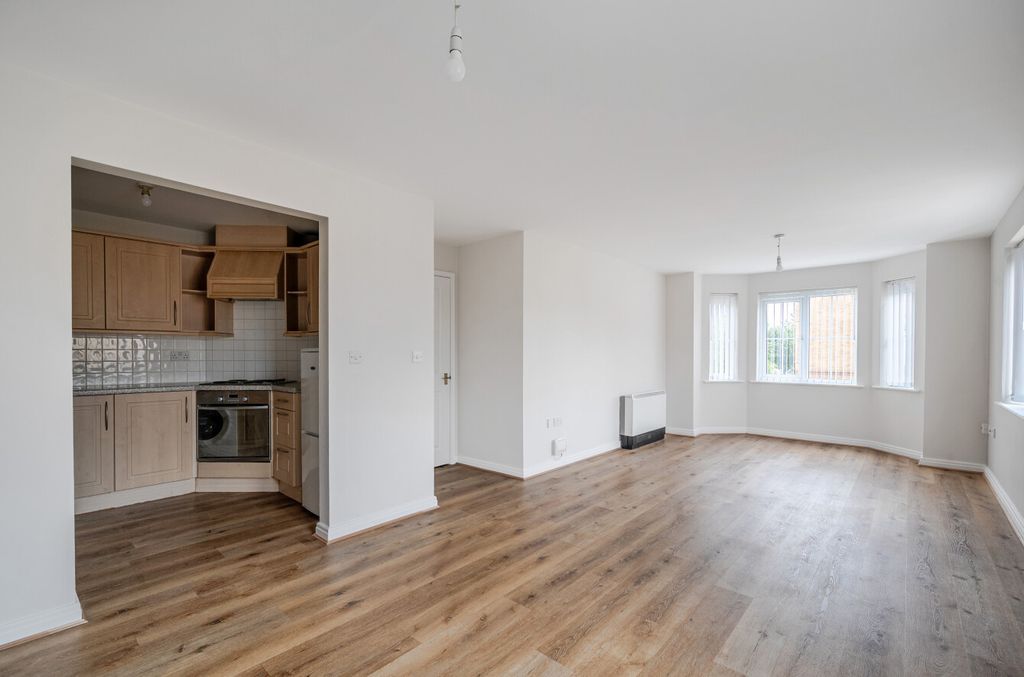 Property photo 3 of 19 1479595-15-6A312c...