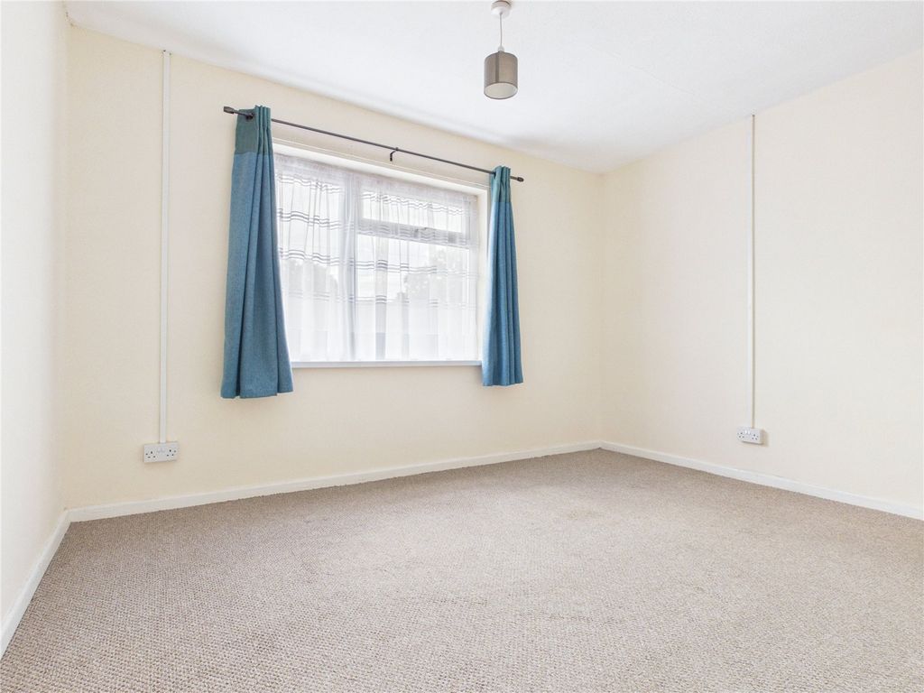 Property photo 3 of 11 Picture No. 18