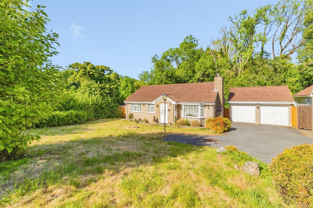 Property photo 1 of 19