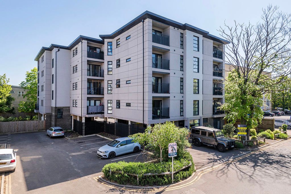 Property photo 1 of 10 Fe