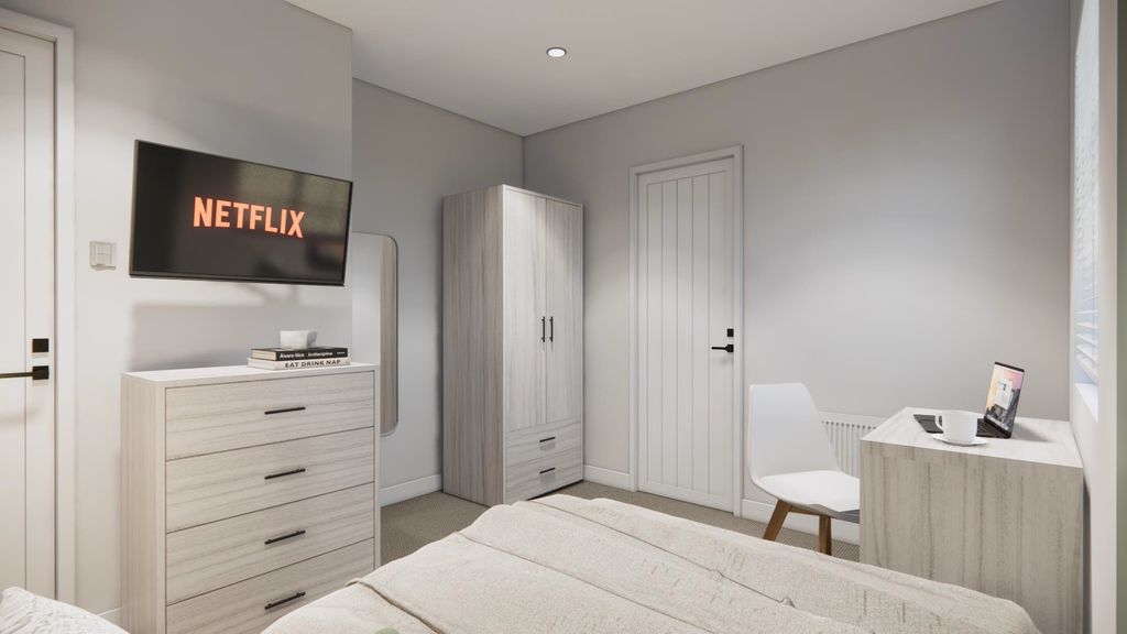 Property photo 2 of 10 Bedroom