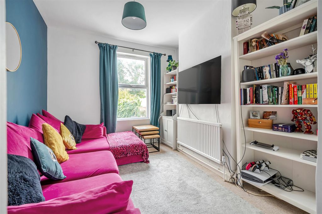 Property photo 3 of 14 1332302-22-68936Cf12E00d.Jpg