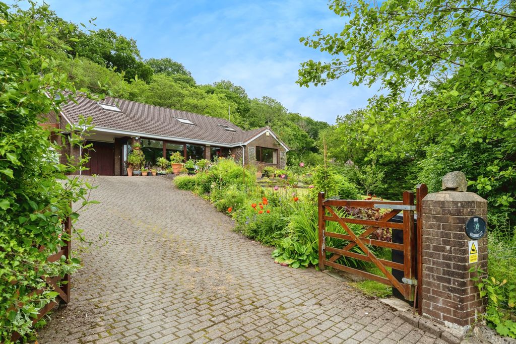 Property photo 1 of 17 Photography