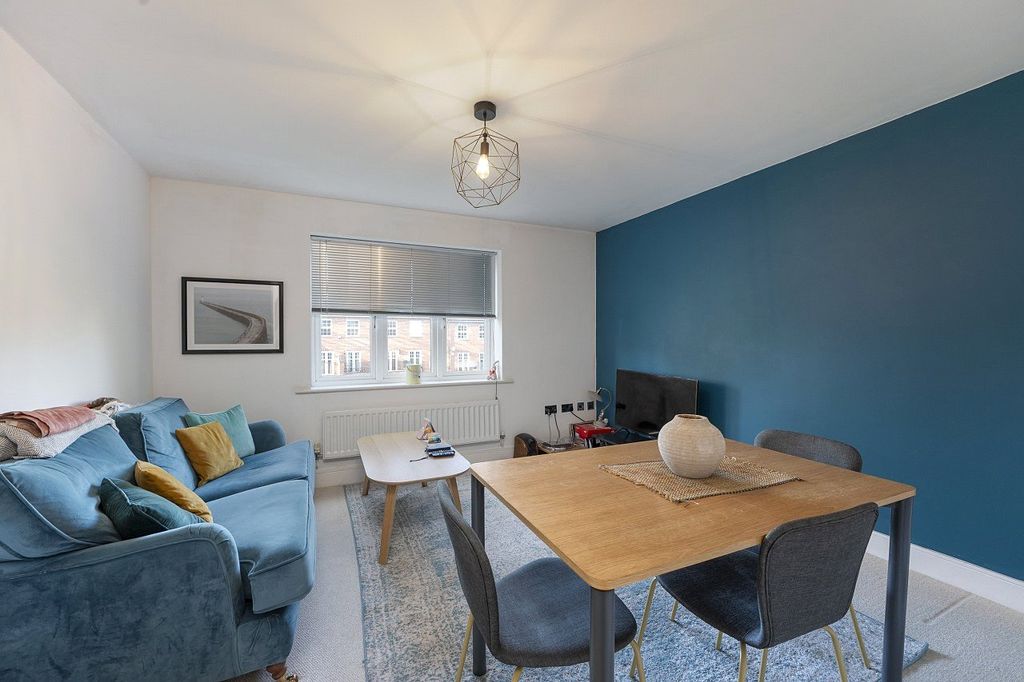 Property photo 2 of 11 Picture No. 03