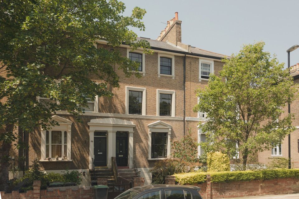 Property photo 1 of 32