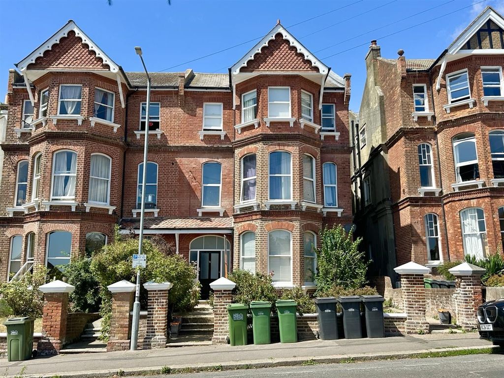 Property photo 3 of 22