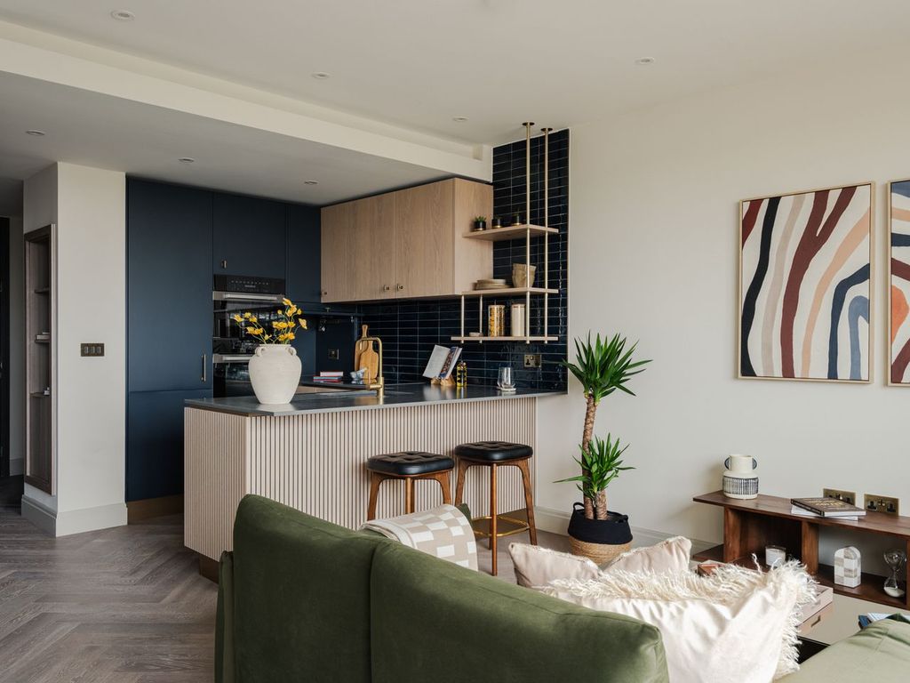 Property photo 2 of 23