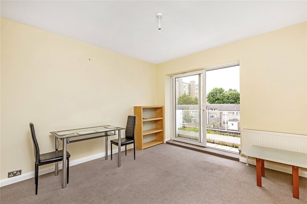 Property photo 3 of 13 Picture No. 12