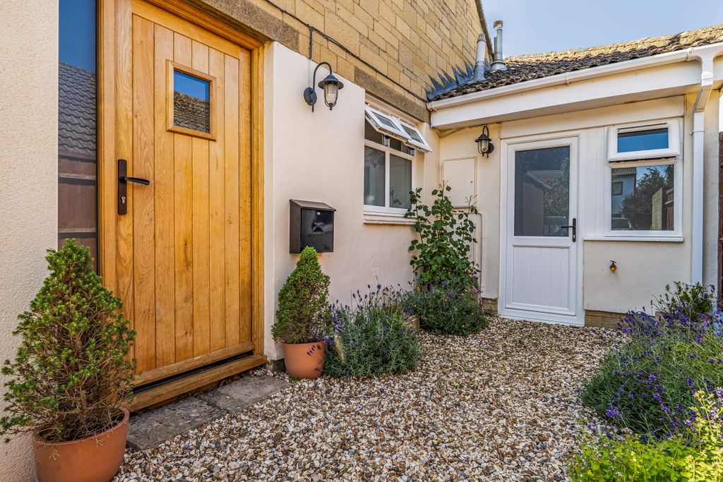 Property photo 2 of 19 1488608156A4Fb98A42206