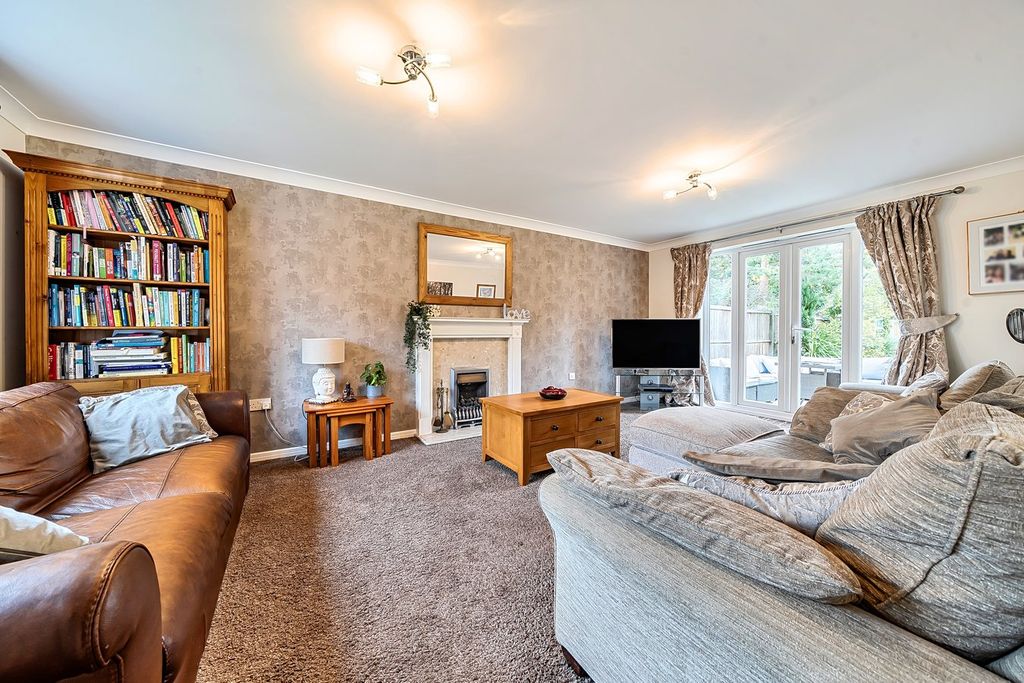 Property photo 3 of 26