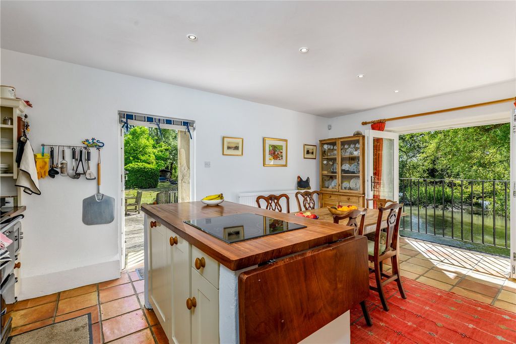Property photo 2 of 21 Picture No. 20