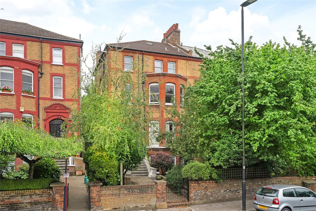 Property photo 1 of 11 Picture No. 02