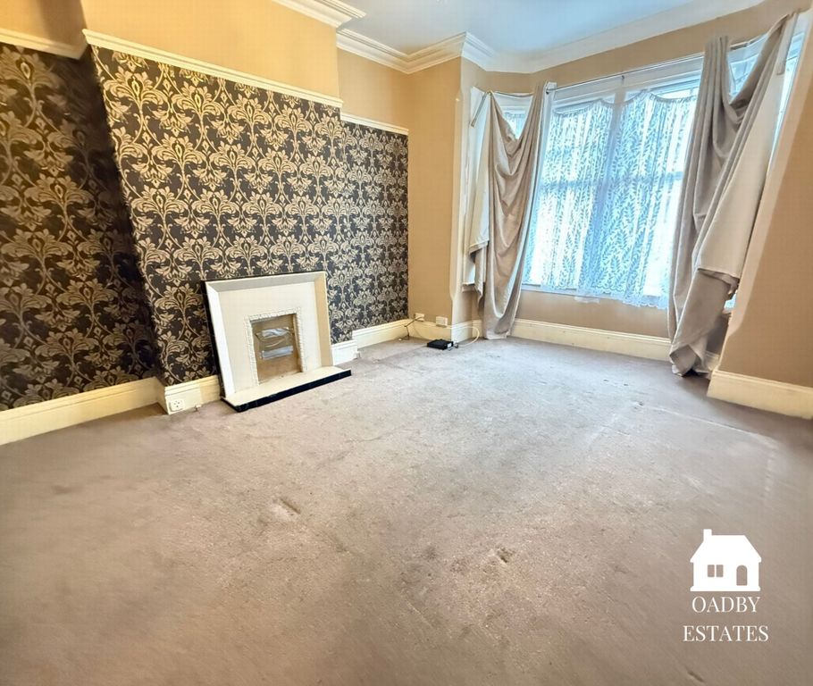 Property photo 3 of 12 Photo 9