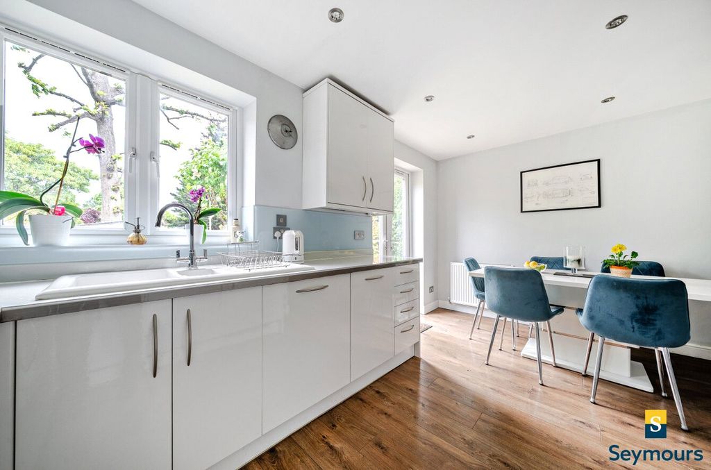 Additional image 20 of 3 bed semi-detached house for saleGuildford, Surrey GU1