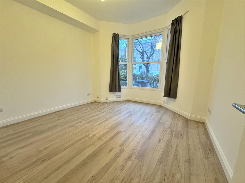 Property photo 2 of 10 Img_0942.Jpg