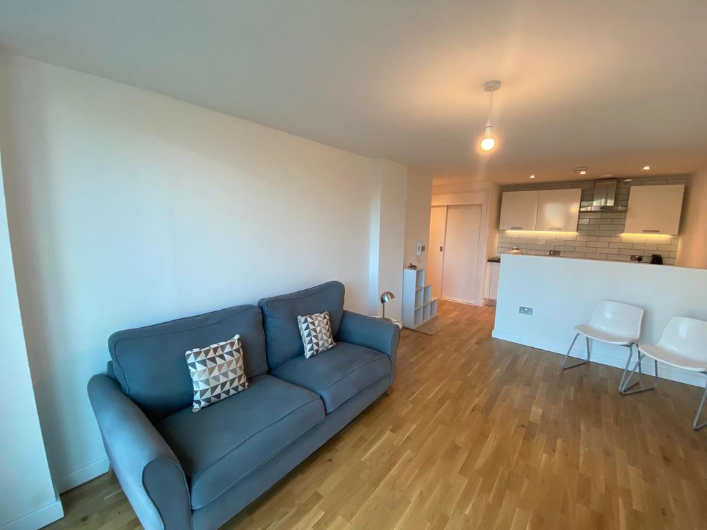 Property photo 2 of 9