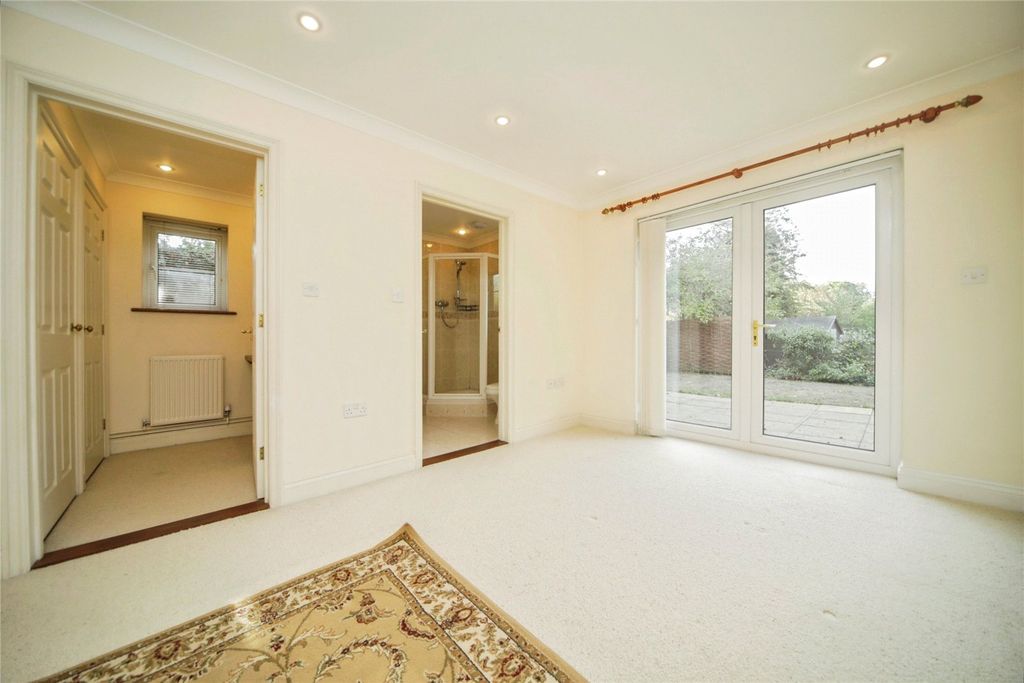Property photo 3 of 15 Picture No. 17
