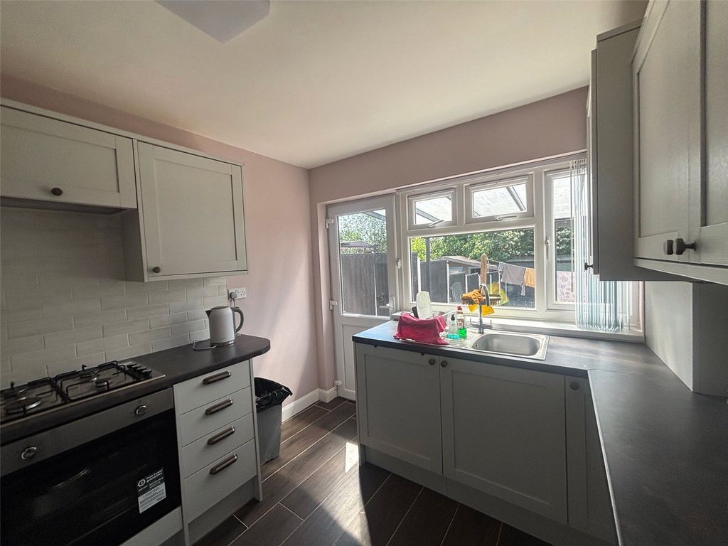 Property photo 2 of 14 Kitchen