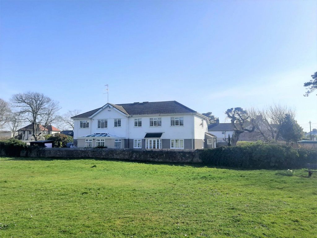 Property photo 2 of 3