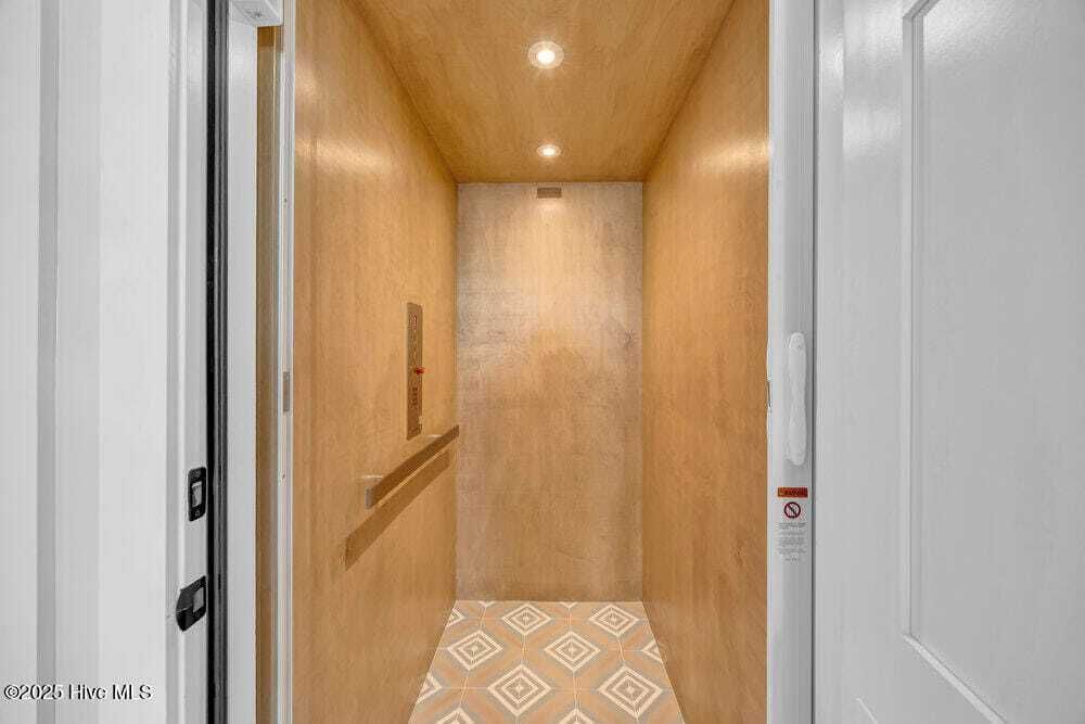 Property photo 2 of 27 <Alttext/>