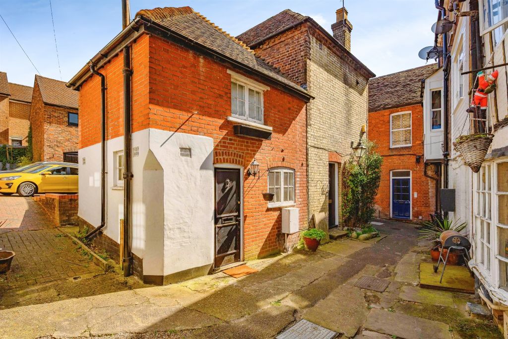 Property photo 1 of 12