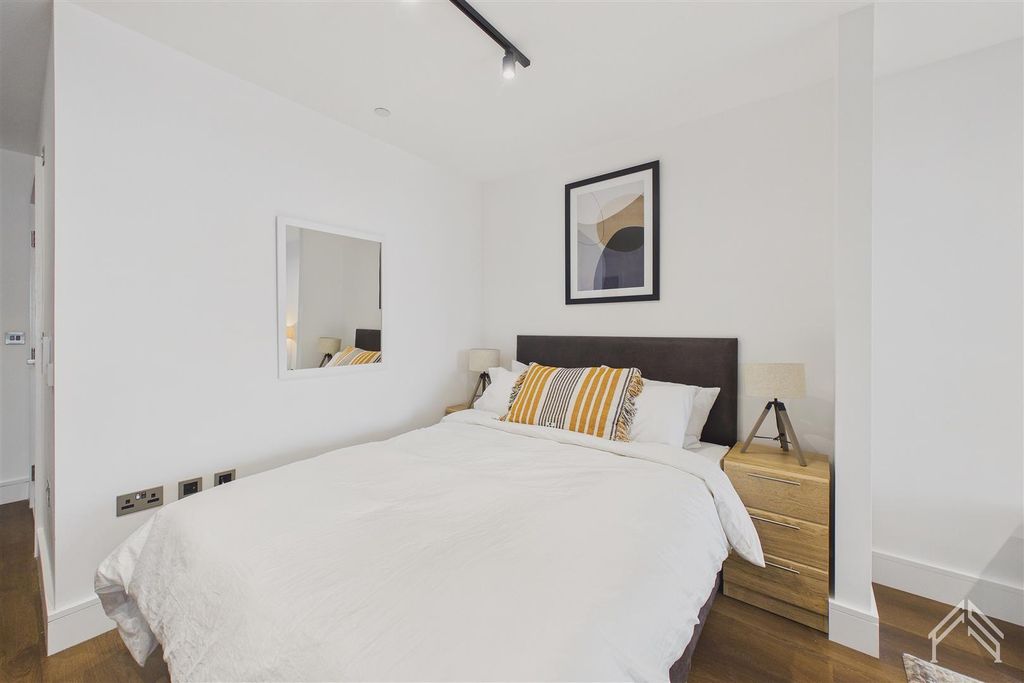 Property photo 3 of 14 Cam02700G0-Pr0443-Still001.Jpg