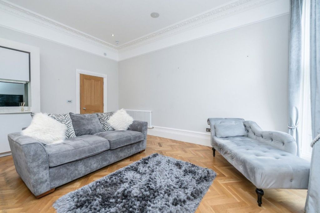 Property photo 3 of 24 Photo 3