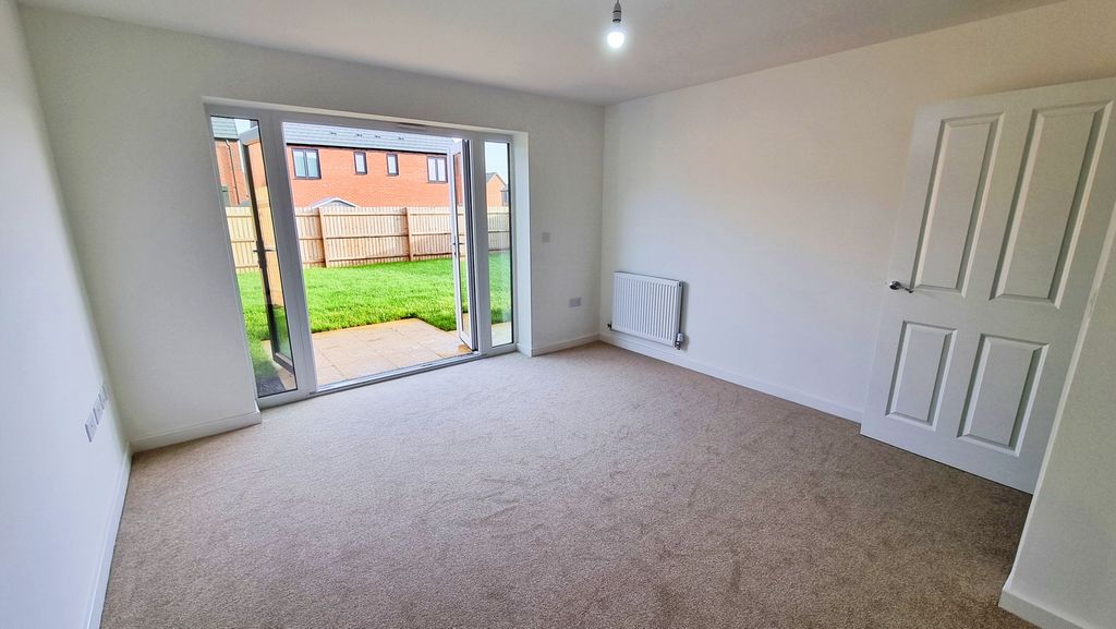 Property photo 2 of 15 Photo 2