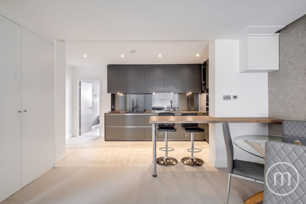 Property photo 3 of 15 5077196