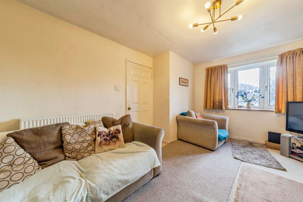 Property photo 3 of 17