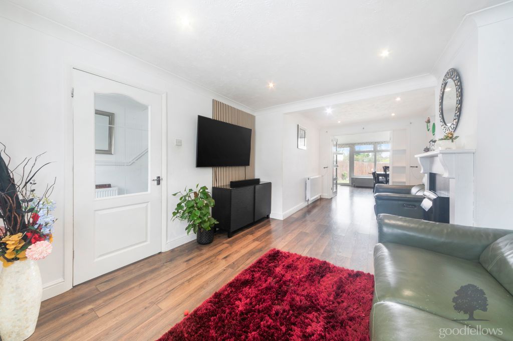 Property photo 2 of 13 Picture No. 19