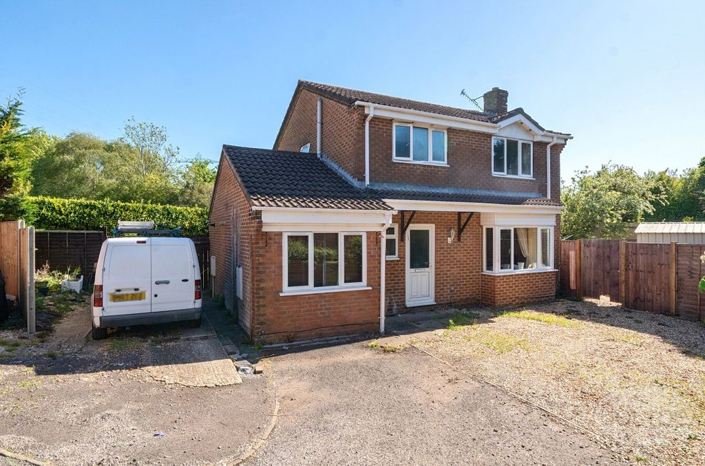 Property photo 1 of 15 Picture No. 13